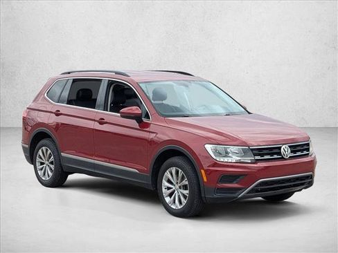 Used 2018 Volkswagen Tiguan SE image 3