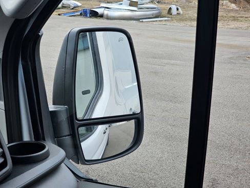 New 2025 Ford Transit 250 Low Roof image 43