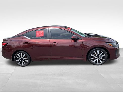 Used 2025 Nissan Sentra SV w/ SV Premium Package FWD image 7