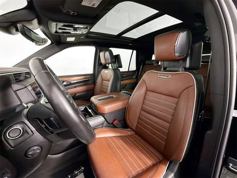 Used 2023 GMC Yukon Denali Ultimate image 20