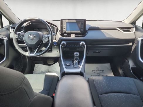 Used 2022 Toyota RAV4 XLE w/ XLE Grade Weather Package AWD/4WD image 11