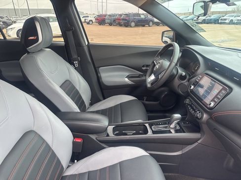 Certified 2023 Nissan Kicks SR w/ SR Premium Package image 28