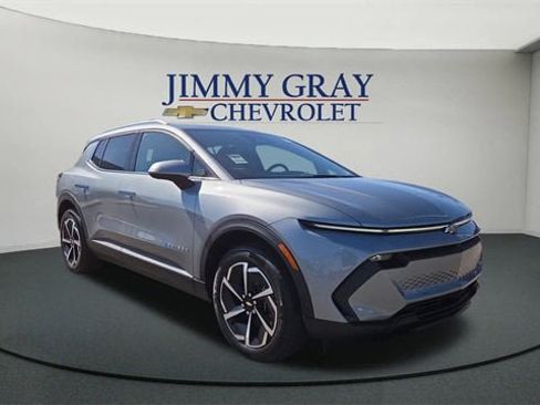 New 2026 Chevrolet Equinox EV LT image 1