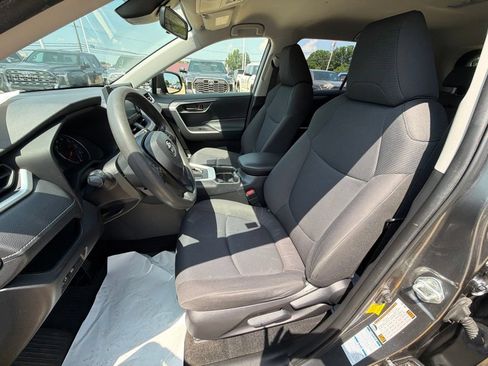 Used 2020 Toyota RAV4 LE w/ All Weather Liner Package AWD/4WD image 8