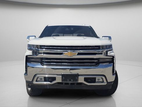 Used 2021 Chevrolet Silverado 1500 LTZ AWD/4WD image 3