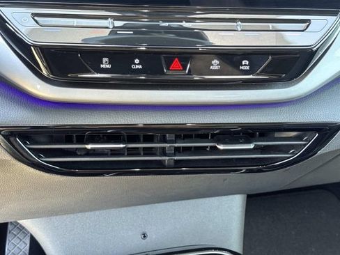 Used 2023 Volkswagen ID.4 Pro S AWD/4WD image 17