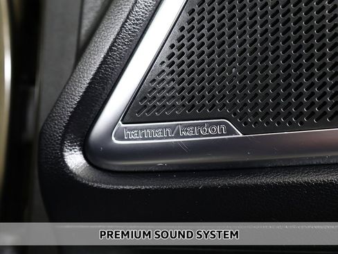 Used 2022 Kia Telluride SX w/ SX Prestige Package image 5