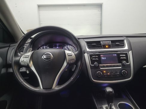Used 2016 Nissan Altima 2.5 SR w/ LED Appearance Package FWD image 22