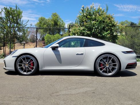 Certified 2021 Porsche 911 Carrera 4S AWD/4WD image 2