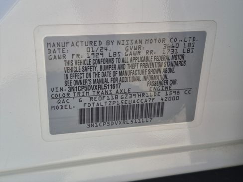 Used 2024 Nissan Kicks SR w/ SR Premium Package FWD image 33