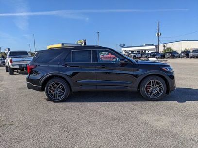 New 2026 Ford Explorer ST w/ Sun And Sound Package