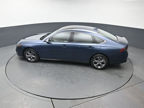Used 2024 Honda Accord EX image 38