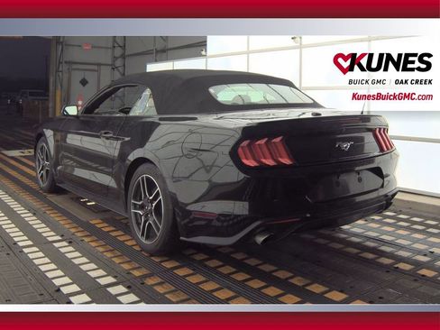 Used 2023 Ford Mustang Premium image 9