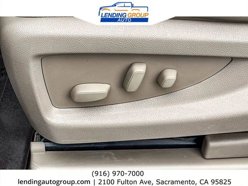 Used 2019 Chevrolet Suburban LT image 21