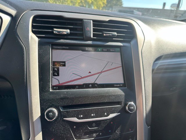 Used 2013 Ford Fusion SE FWD image 19