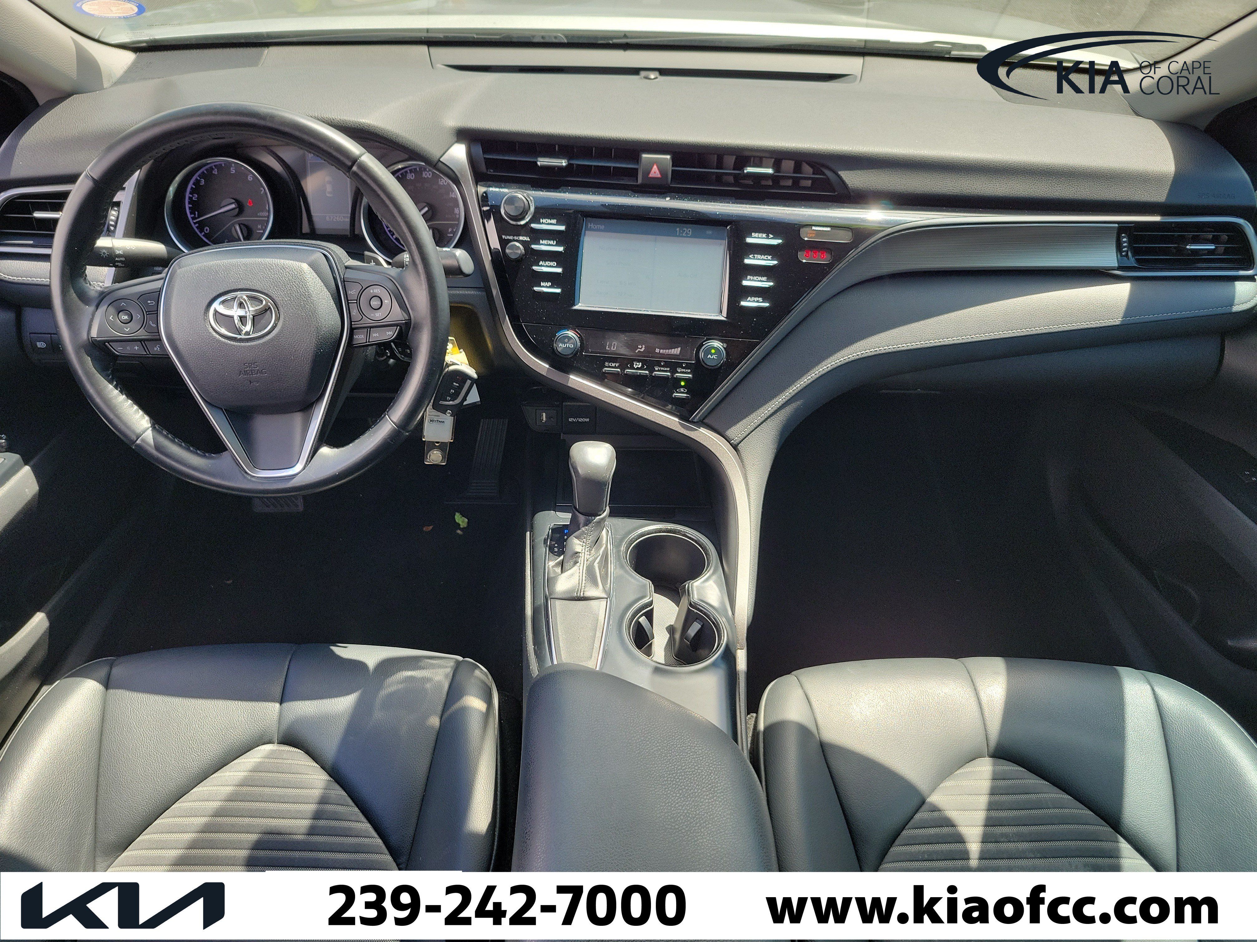 Used 2019 Toyota Camry SE FWD image 17