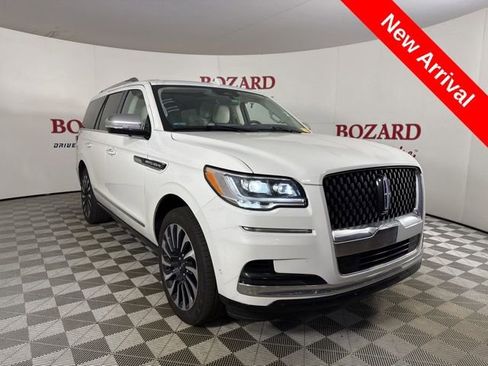Used 2024 Lincoln Navigator Black Label image 1