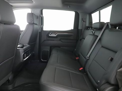 Used 2025 GMC Sierra 1500 Elevation w/ Elevation Premium Package image 29