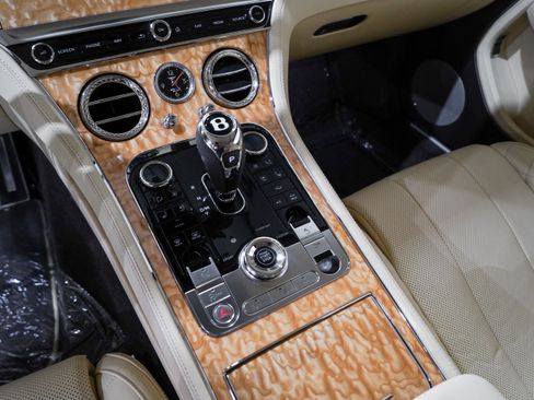 Used 2020 Bentley Continental GT AWD/4WD image 12