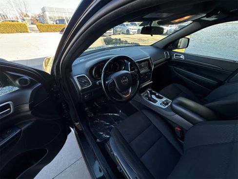 Certified 2020 Jeep Grand Cherokee Laredo image 10