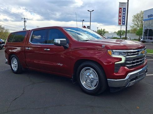 Used 2023 Chevrolet Silverado 1500 LTZ w/ LTZ Premium Package AWD/4WD image 3
