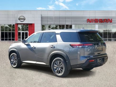 New 2025 Nissan Pathfinder S image 2