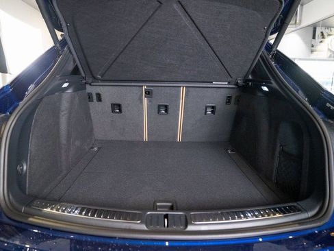 New 2026 Porsche Macan image 39