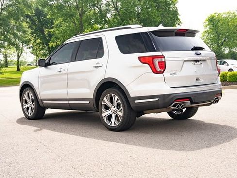 Used 2019 Ford Explorer Platinum AWD/4WD image 4