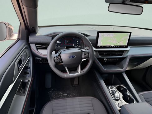 New 2026 Ford Explorer ST-Line w/ ST-Line Street Pack AWD/4WD image 7