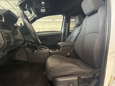 Used 2024 Toyota Tacoma SR image 22