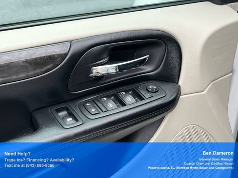 Used 2019 Dodge Grand Caravan SE FWD image 6