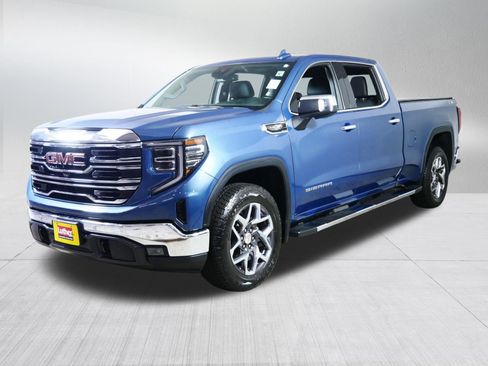 Used 2024 GMC Sierra 1500 SLT w/ SLT Premium Plus Package AWD/4WD image 3