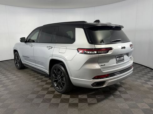 Used 2024 Jeep Grand Cherokee L Summit AWD/4WD image 9