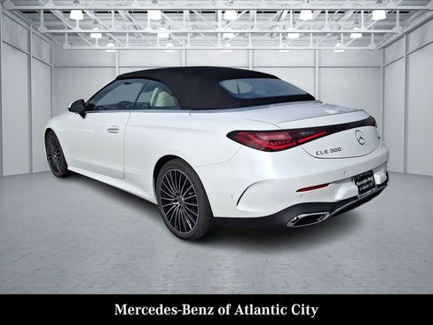 New 2026 Mercedes-Benz CLE 300 4MATIC Cabriolet image 3