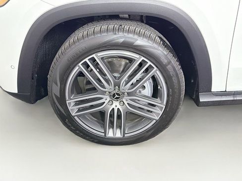 New 2026 Mercedes-Benz GLS 450 4MATIC image 34