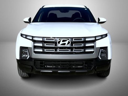 Certified 2026 Hyundai Santa Cruz SE image 2