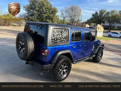 Used 2018 Jeep Wrangler Unlimited Sport S AWD/4WD image 5