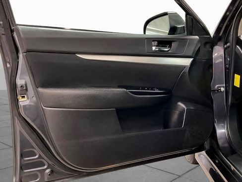 Used 2011 Subaru Legacy 2.5i Premium w/ All-Weather Pkg AWD/4WD image 20