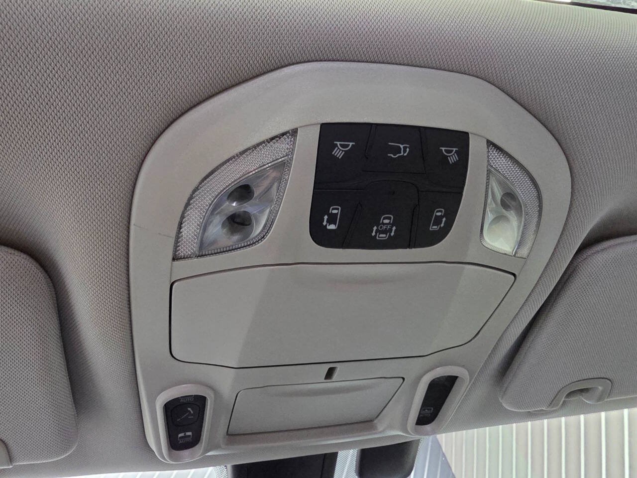 Used 2019 Chrysler Pacifica Limited FWD image 26
