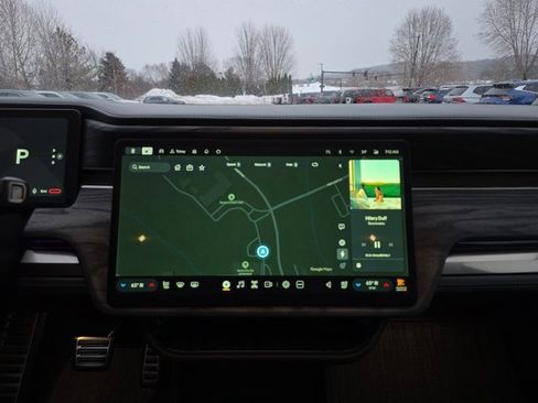 Used 2022 Rivian R1T Adventure image 22