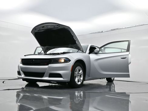 Used 2022 Dodge Charger SXT image 29