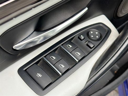 Used 2020 BMW M4 Convertible w/ Competition Package image 18