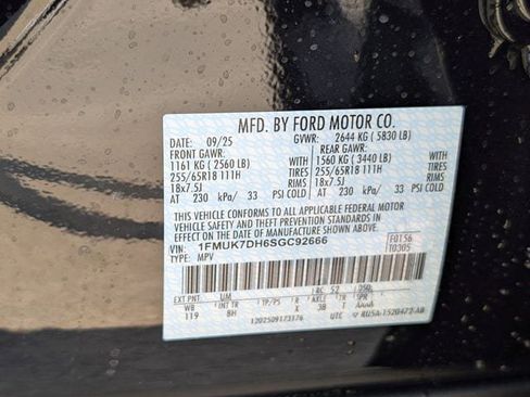 New 2025 Ford Explorer Active image 49