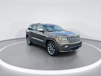 Used 2017 Jeep Grand Cherokee Overland AWD/4WD video 2