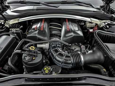 Used 2015 Chevrolet Camaro Z/28 RWD image 12