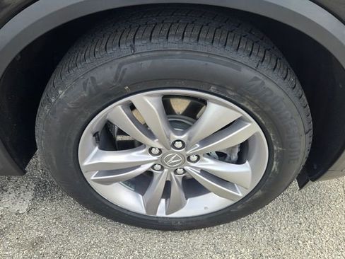 Used 2024 Acura MDX FWD image 17