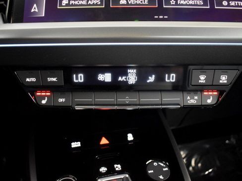 Used 2025 Audi Q4 e-tron Prestige w/ Black Optic Package AWD/4WD image 18