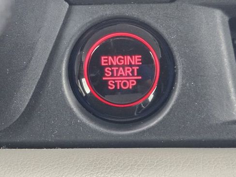 Used 2023 Honda Pilot EX-L image 19