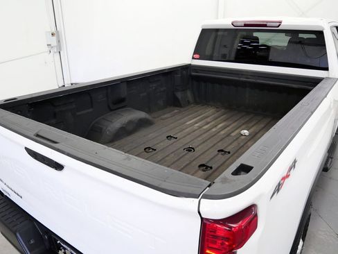 Used 2024 Chevrolet Silverado 2500 W/T AWD/4WD image 37