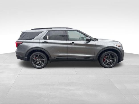 New 2026 Ford Explorer ST-Line w/ ST-Line Street Pack image 7